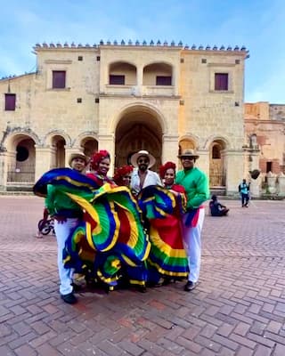 passeio-santo-domingo-danca